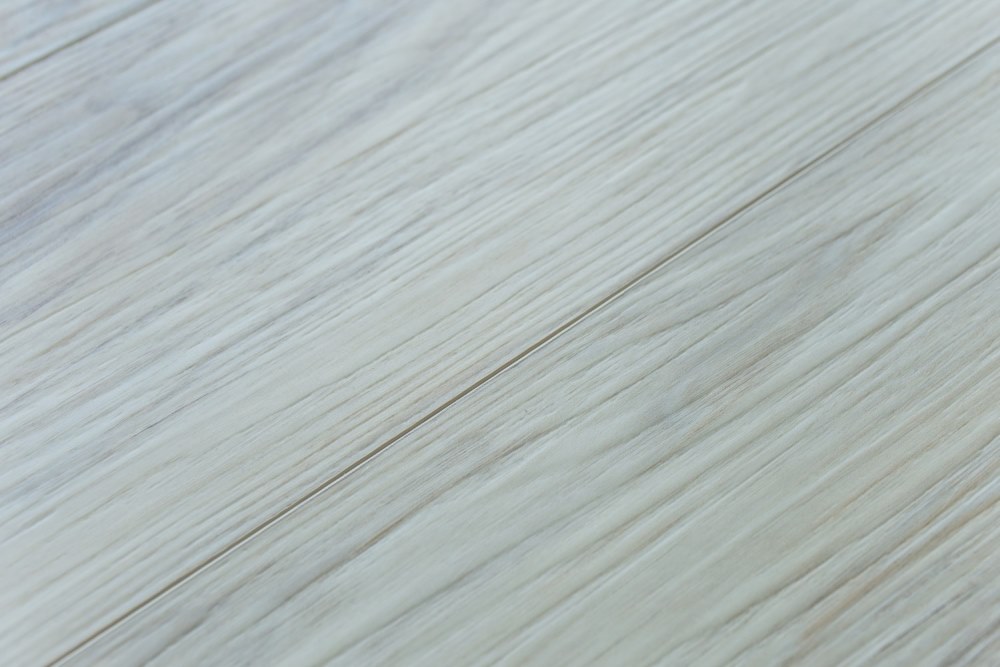 Замковая ПВХ плитка "Art Tile" Клён Жемчужный (1220*152*5 мм) — купить в Белгороде