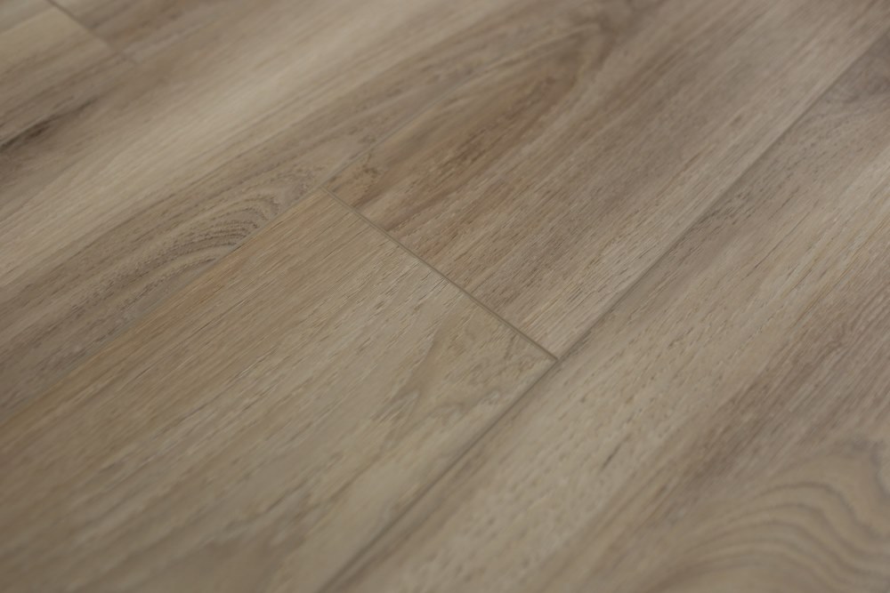 Замковая ПВХ плитка "Art Tile" Клён Фог (1220*152*5 мм) — купить в Белгороде