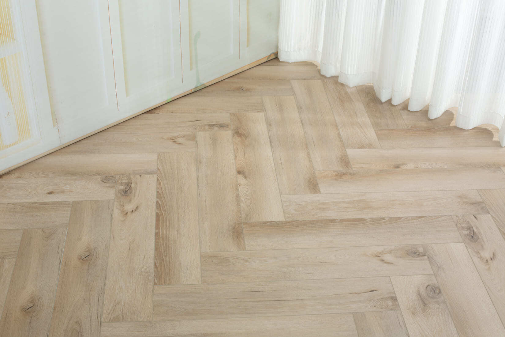 Плитка SPC "OneFloor" 3009 А,В  ЁЛКА (640*128*4 мм) — купить в Белгороде