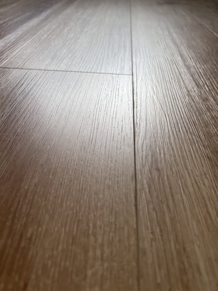 SPC ламинат "OneFloor" ЕСО 5011 (4V фаска) (1220*184*4 мм) — купить в Белгороде