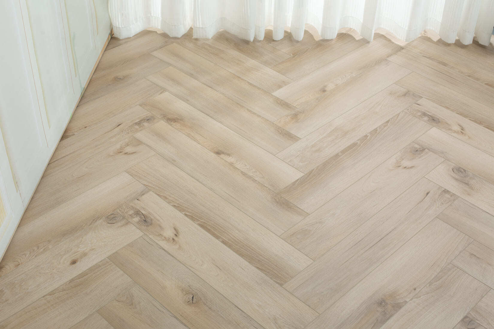 Плитка SPC "OneFloor" 3009 А,В  ЁЛКА (640*128*4 мм) — купить в Белгороде