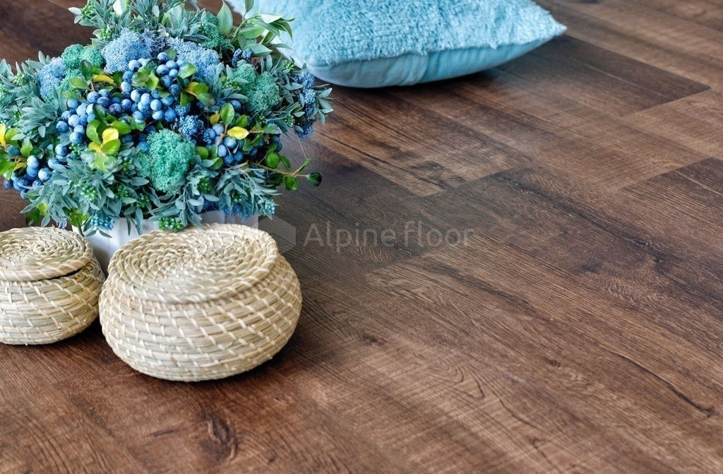 Замковая ПВХ плитка "Alpine Floor" Дуб Мокка Синхронное тиснение  (1220*183*6мм) — купить в Белгороде