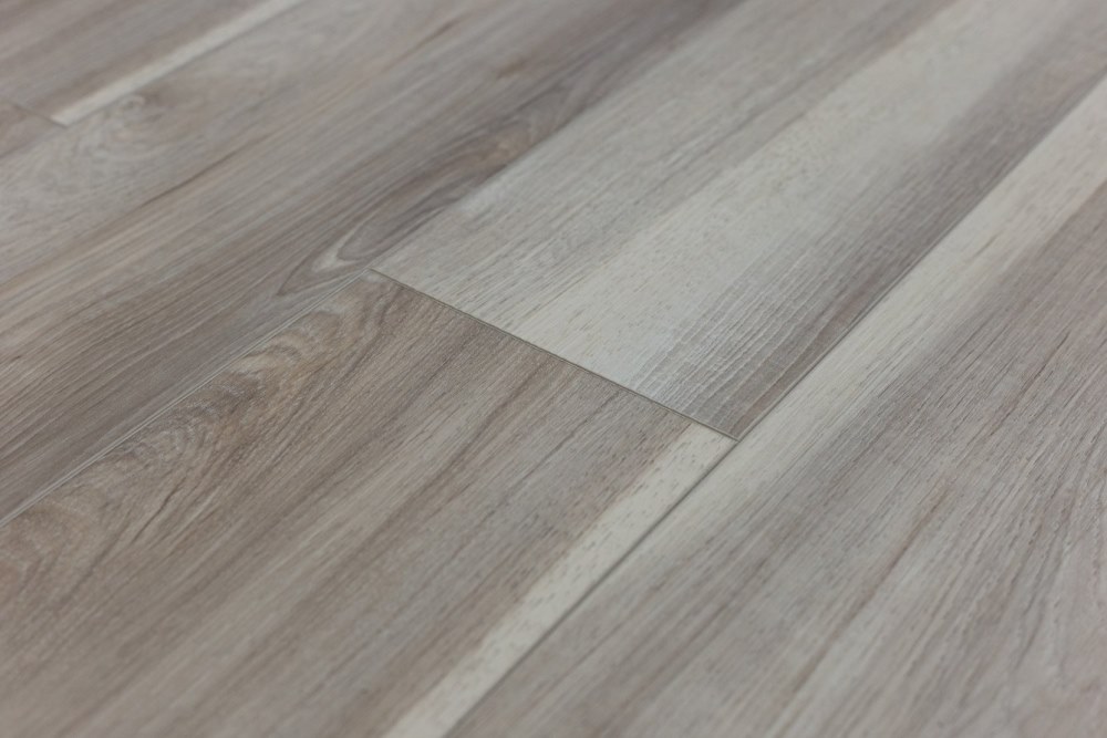 Замковая ПВХ плитка "Art Tile" Тис Юге (1220*152*5 мм) — купить в Белгороде