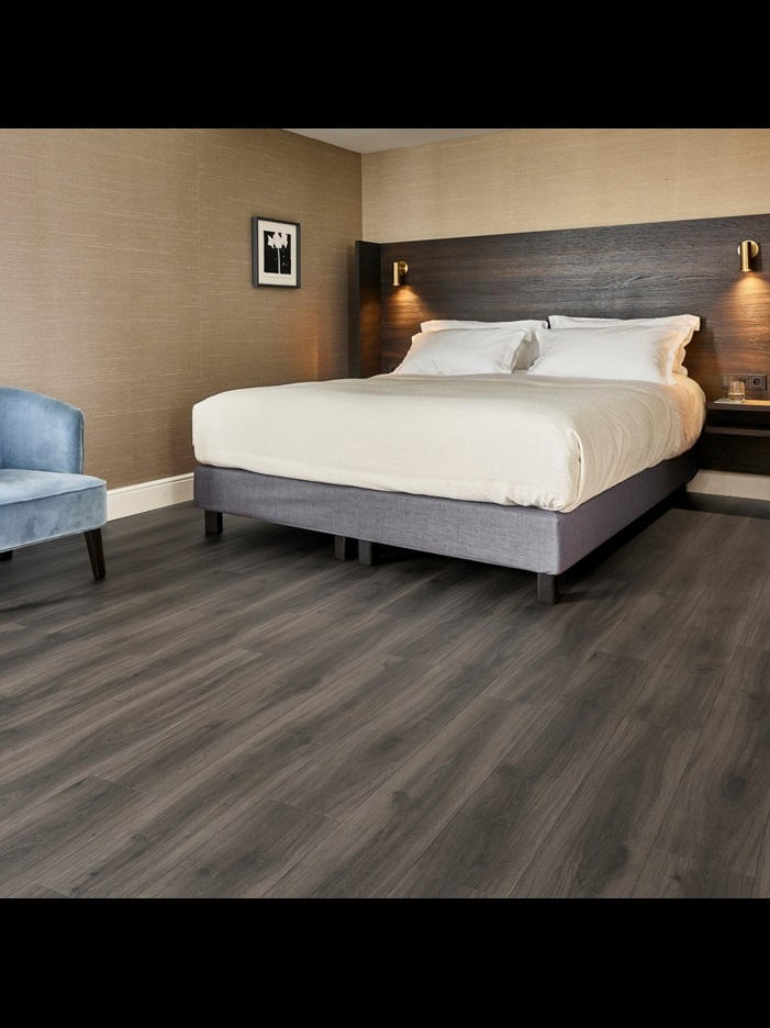 Замковая ПВХ плитка Tradition Oak 890 (1251*189*5 мм) — купить в Белгороде