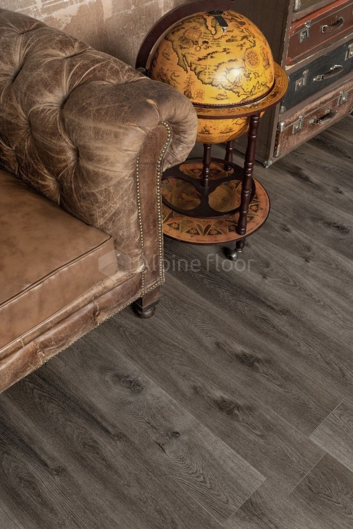 Замковая ПВХ плитка "Alpine Floor" Дуб торфяной  (1524*180*8мм) — купить в Белгороде