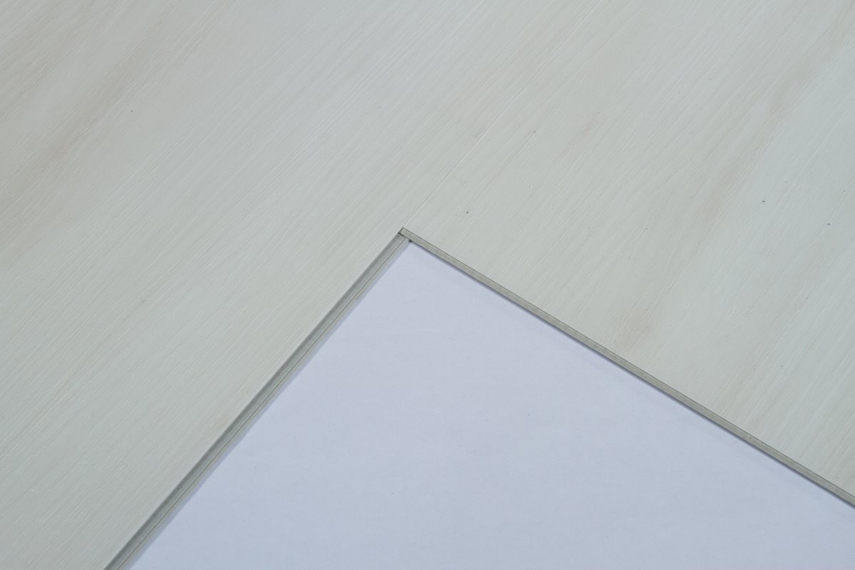 SPC ламинат "OneFloor" ЕСО 8055 (1220*184*4 мм) — купить в Белгороде