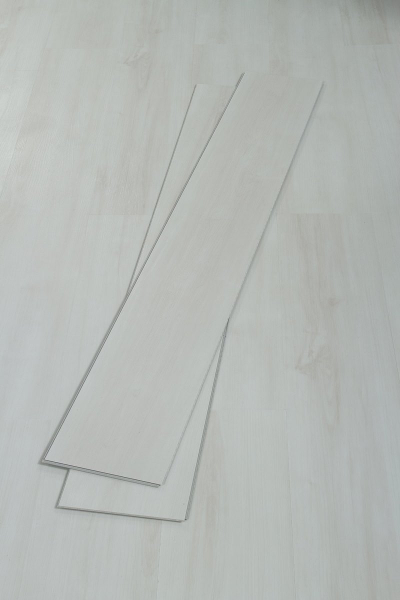 SPC ламинат "OneFloor" ЕСО 8055 (1220*184*4 мм) — купить в Белгороде