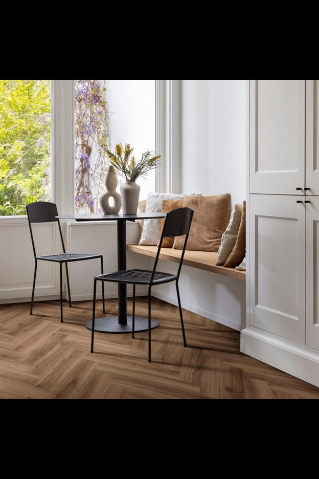 Замковая ПВХ плитка Classic Oak 24844 (630*126*6 мм) — купить в Белгороде