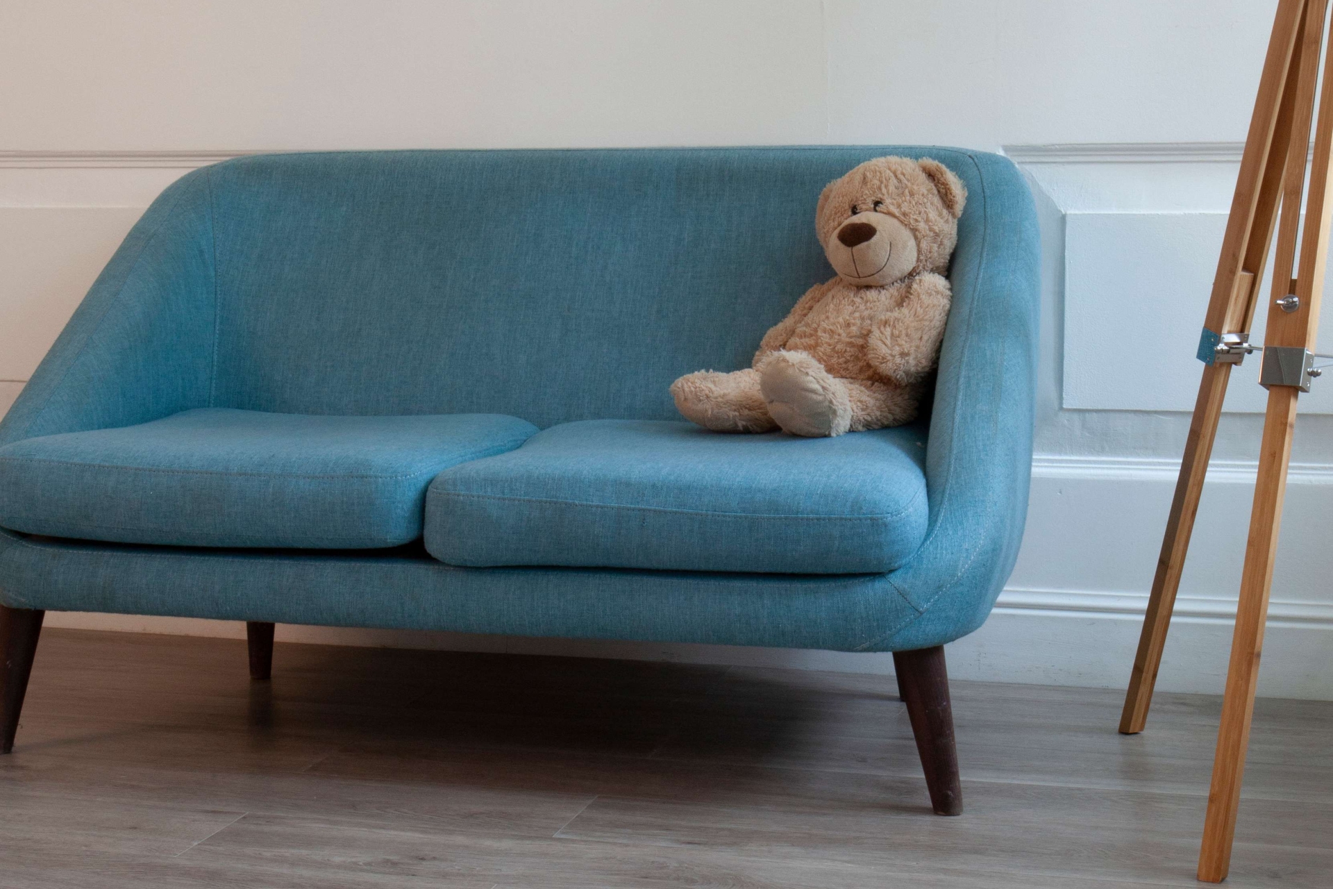 Усовершенствованная кварц-виниловая плитка «Damy Floor» Дуб Горный (1227*187*2,5 мм) — купить в Белгороде