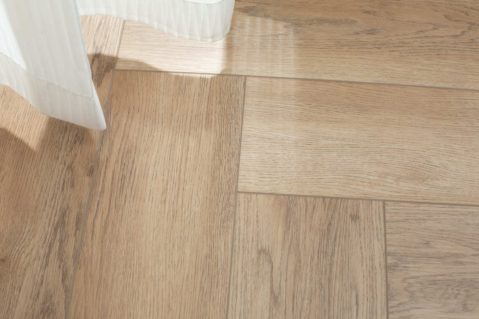 Плитка SPC "OneFloor" 3028 А,В  ЁЛКА (640*128*4 мм) — купить в Белгороде