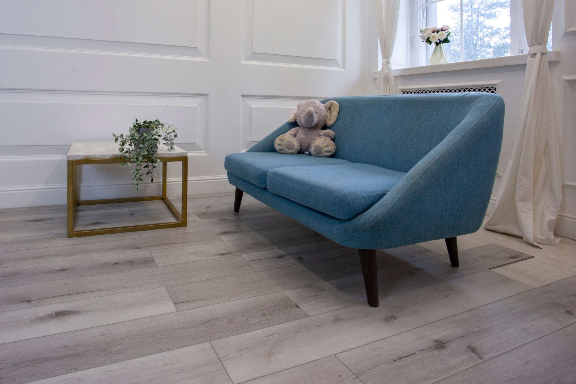 Усовершенствованная кварц-виниловая плитка «Damy Floor» Дуб Классический Серый (1227*187*2,5 мм) — купить в Белгороде